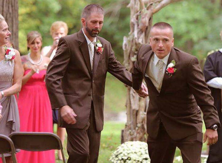 Tatăl miresei a oprit nunta, a mers la tatăl vitreg al femeii şi..şoc! Invitaţii, uimiţi ce a făcut