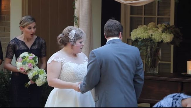 Nunta la care toţi ochii NU au fost pe mireasă. În timpul ceremoniei s-a întâmplat asta!