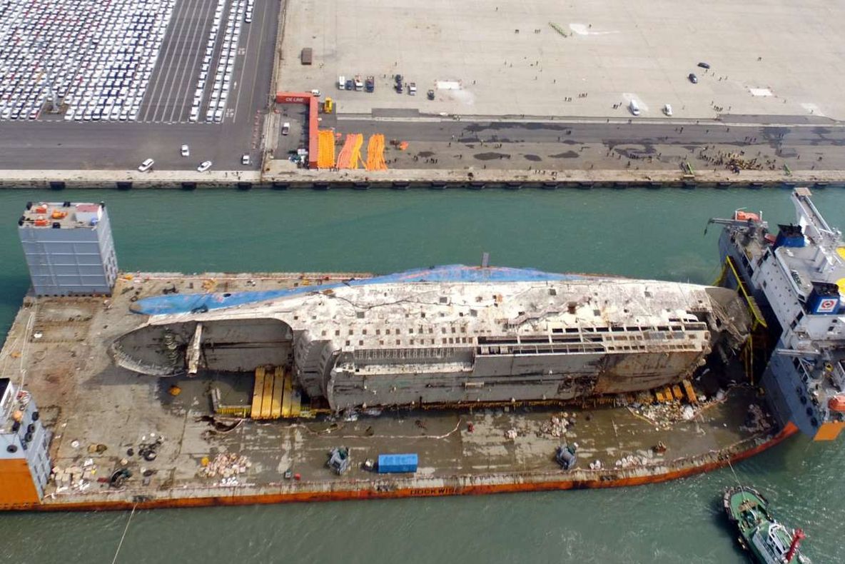 Descoperire înfricoșătoare în epava feribotului scufundat acum 3 ani și scos la suprafață