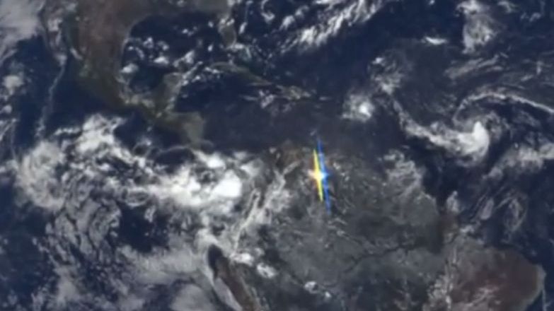 Unul dintre cele mai mari mistere din UNIVERS, rezolvat! Ce sunt bizarele licăriri de pe Pământ