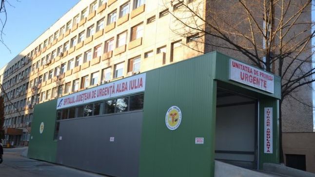 Alba Iulia: Zece oameni, la spital după o nuntă la care au mâncat mâncare stricată