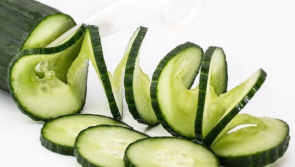 A mâncat castraveţi în fiecare zi, timp de o luna! Uite ce i s-a întâmplat!