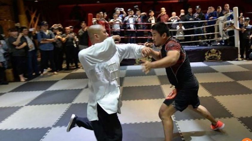 Un "bătăuș" MMA s-a lăudat că ar învinge un maestru Tai Chi. Lupta s-a terminat șocant în 10 secunde