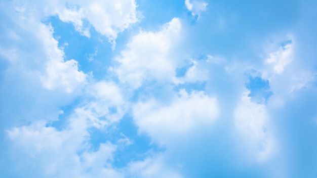 Sărbătoare mare! Arătarea pe cer a semnului Sfintei Cruci în Ierusalim