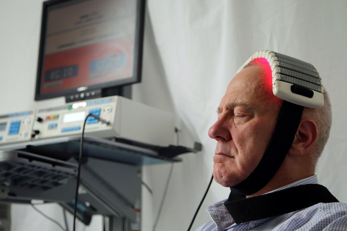 Pacienții cu leziuni cerebrale se pot mișca din nou cu puterea minții