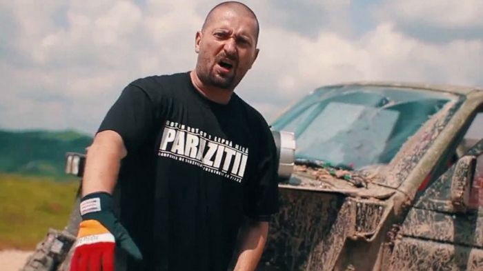 Polițiștii se simt atacați de trupa Paraziții! Artiștii, acționați în judecată 