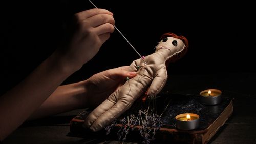 A fost blestemat de mama sa. Sfârşitul lui a fost terifiant. Medicul a explicat tot. Şoc!