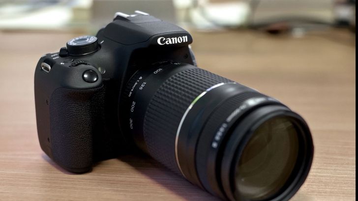 eMAG - TOP 6 cele mai vandute aparate foto DSLR