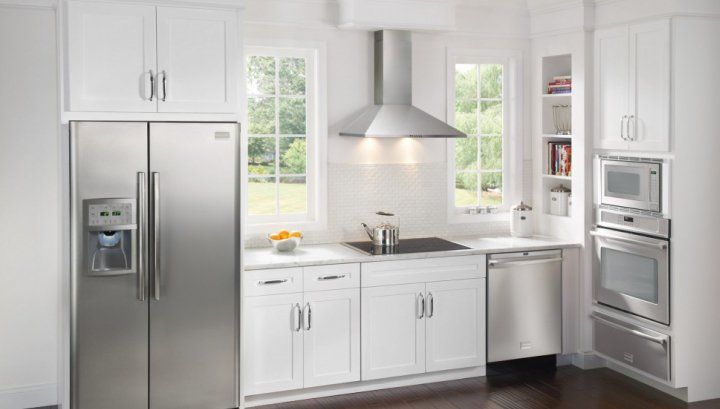 eMAG – Promotie la frigidere. Reducerile ajung chiar si la 35% 