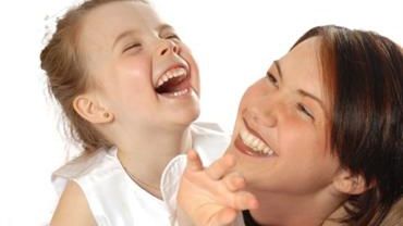 Jocul bizar care cucerește tot mai mulți părinți. Ce trebuie să facă în fiecare dimineață cu copiii