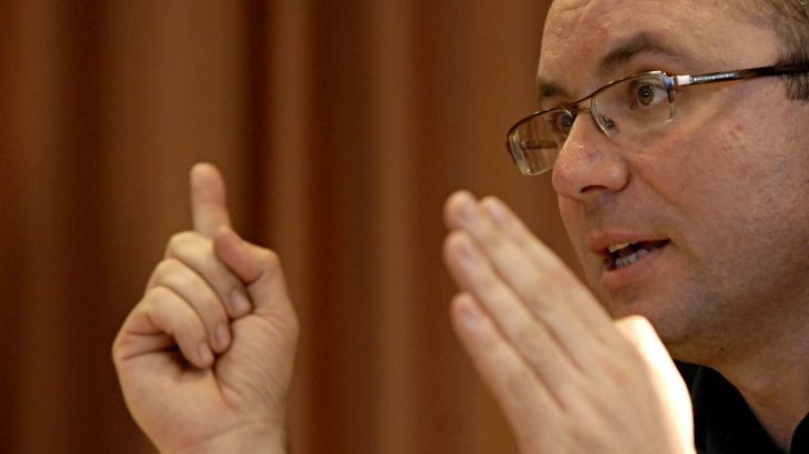 Cozmin Gușă, despre decăderea intelectuală și promovarea elitelor românești contemporane