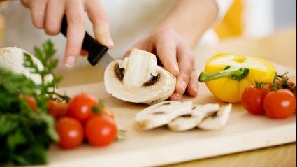 Ce alimente NU lipsesc din meniul celor care slăbesc