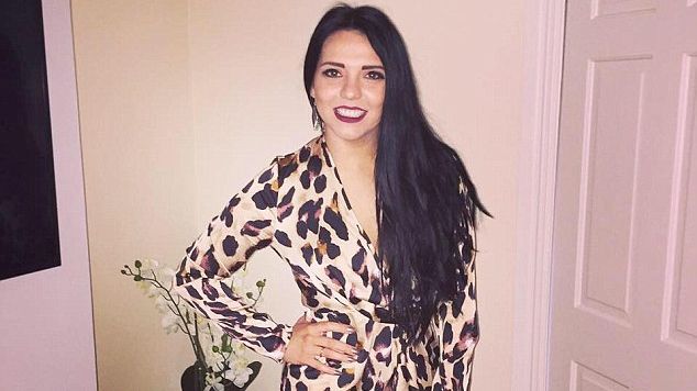 S-a născut o stea! Un recital stradal a propulsat-o printre cele mai populare cântărețe