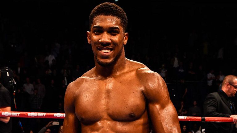 Uimitor! Ce a spus Anthony Joshua după ce abia l-a trimis la podea pe Vladimir Kliciko