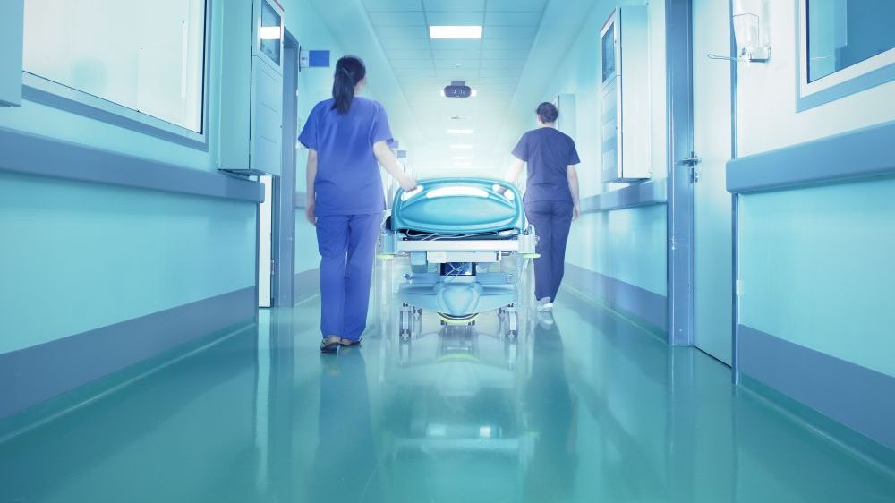 O tânără de 24 de ani din Arad a murit la scurt timp după o operaţie de cezariană. Ce s-a întâmplat