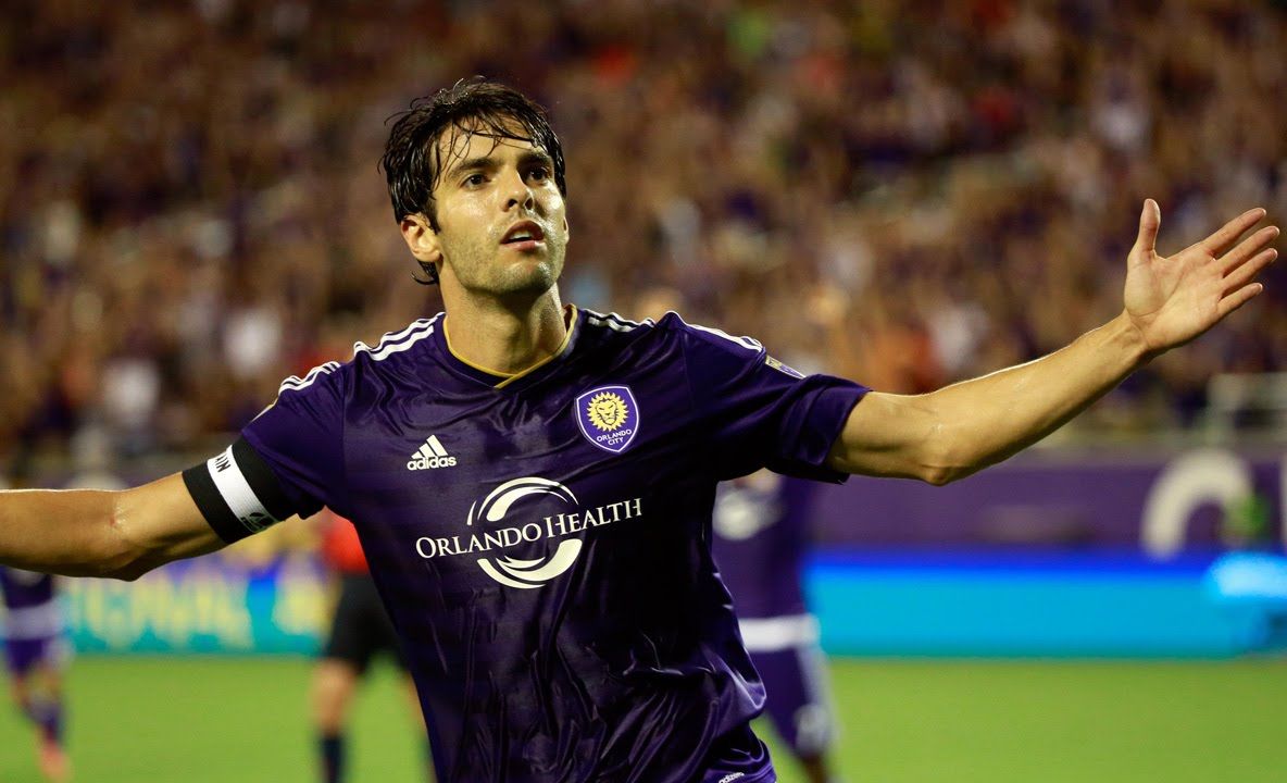 Un cleric musulman cere interzicerea semnului crucii după marcarea golurilor pe terenul de fotbal