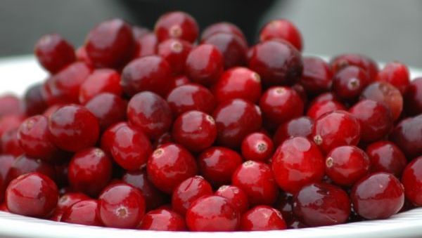 Super-alimentul care tratează infecțiile urinare. Este mai eficient decât orice medicament