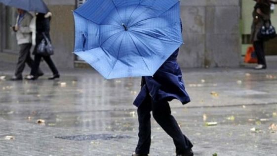 ALERTĂ METEO de ultimă oră! Cod GALBEN de fenomene PERICULOASE, în următoarele ore