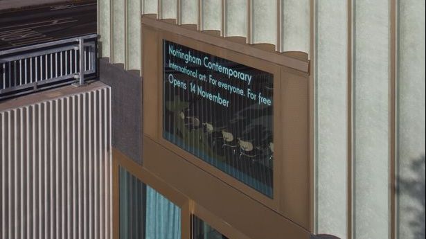 Moment ridicol la o galerie de artă. Când au văzut acest exponat, oamenii au sunat la Urgențe