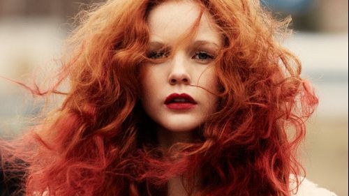 Ai vreo rudă cu părul roșcat? Poți fi în pericol. Ce spun medicii