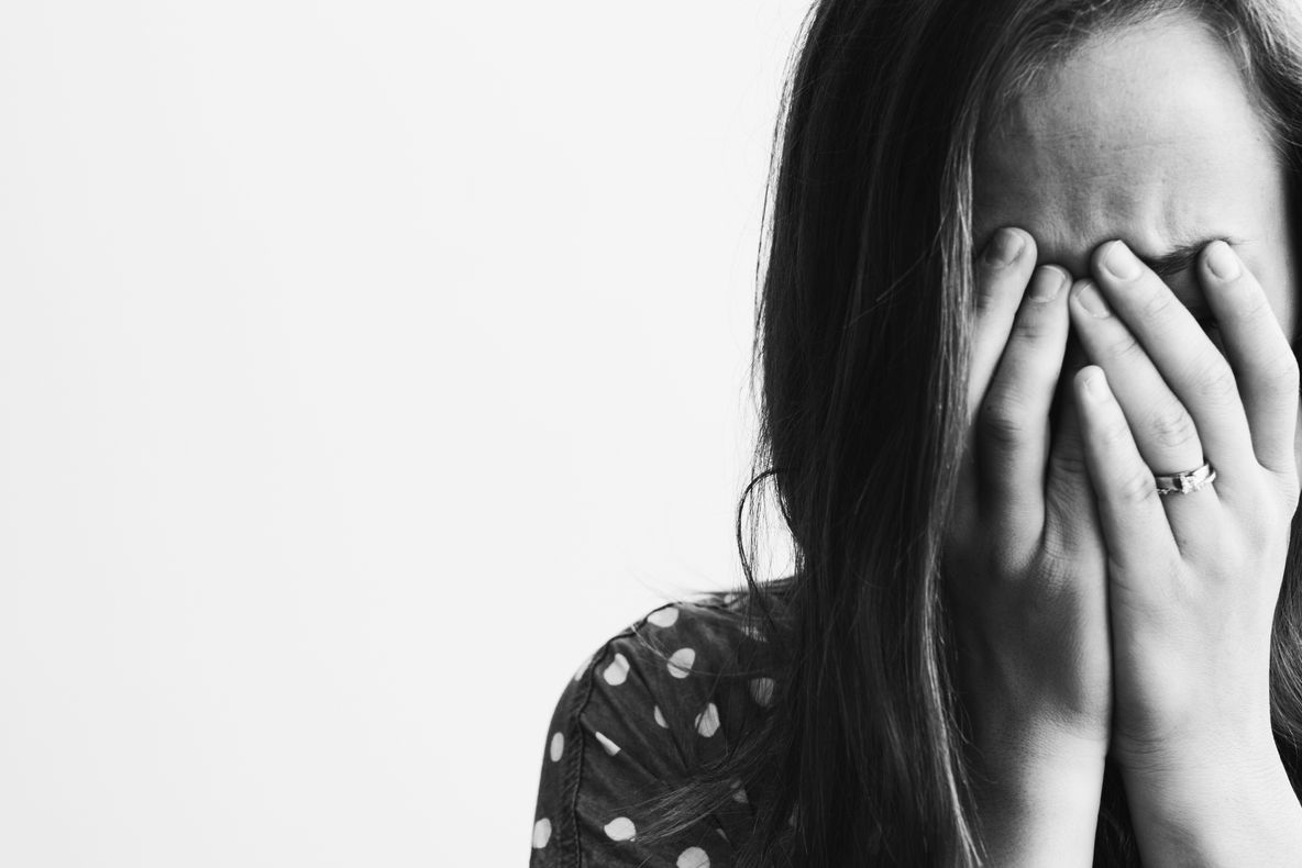 Ce se întâmplă în creierul tău dacă te plângi toată ziua 