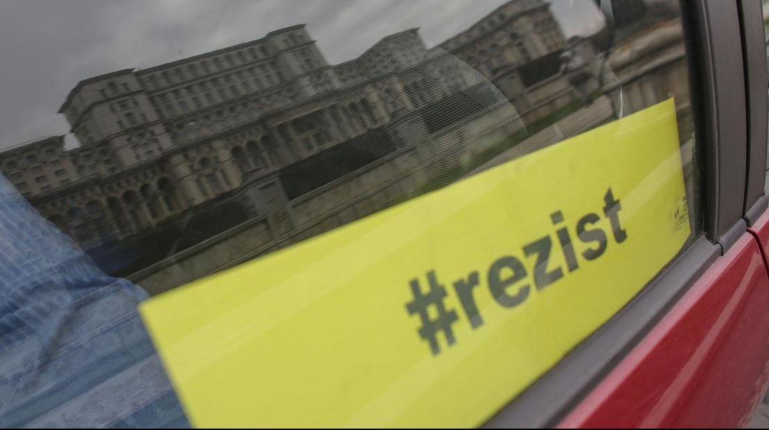 Protest pe roţi faţă de legea graţierii, joi, în jurul Palatului Parlamentului