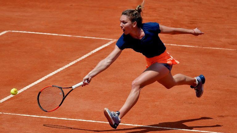 Simona Halep a pierdut finala de la Roma. Românca a avut nevoie de îngrijiri medicale 