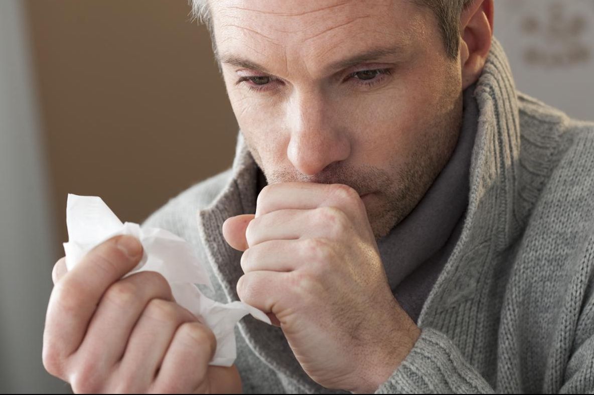 3 simptome de cancer pe care cei mai mulți le ignoră