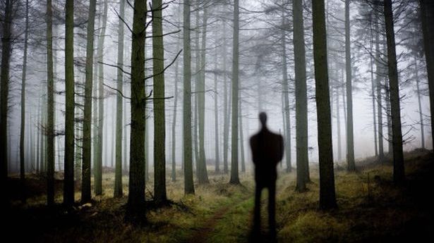 Soția i-a murit! Trist, pleca de-acasă zilnic, venind abia noaptea. După 22 de ani au aflat ce făcea