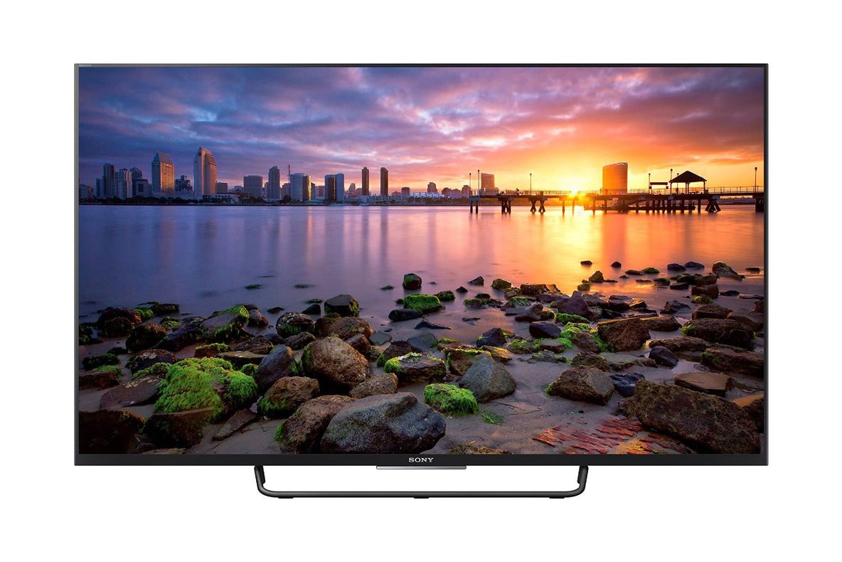 Reduceri eMAG televizoare. TOP 10 oferte pe care le găsiți astăzi