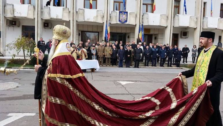 IPS Teodosie şi dosarul său: "Diavolul îmi vrea răul". Avocat: "Înaltul a fost plimbat ca ursul"