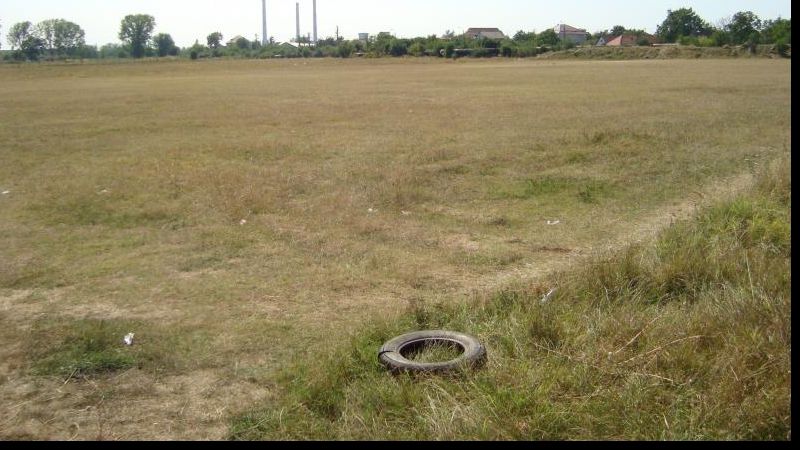 Descoperire macabră făcută la Craiova. La marginea oraşului, au găsit un sicriu care NU era gol