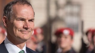 Moment de panică pentru ambasadorul britanic la Viena. Oficialul a fost atacat de un mistreț 