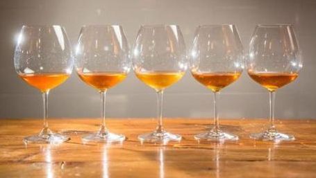 Cel mai sănătos tip de vin: Va fi ”băutura anului” în 2017