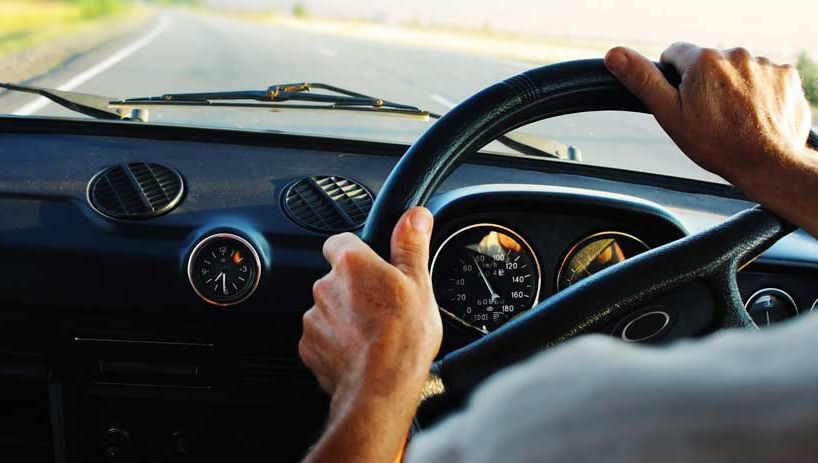 România, invadată de maşini cu volanul pe dreapta. Care sunt pericolele 