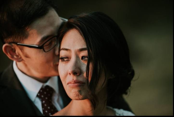 Fotografia de nuntă care a făcut şi fotograful să lăcrimeze. Ce i-a şoptit mirele miresei sale