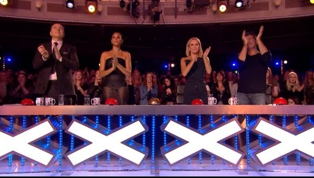 O fată de 14 ani a ridicat juriul în picioare şi a făcut SENZAŢIE la Britain's Got Talent