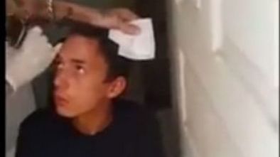 A fost prins în timp ce fura o bicicletă. Ce i-a fost tatuat pe frunte te va ȘOCA