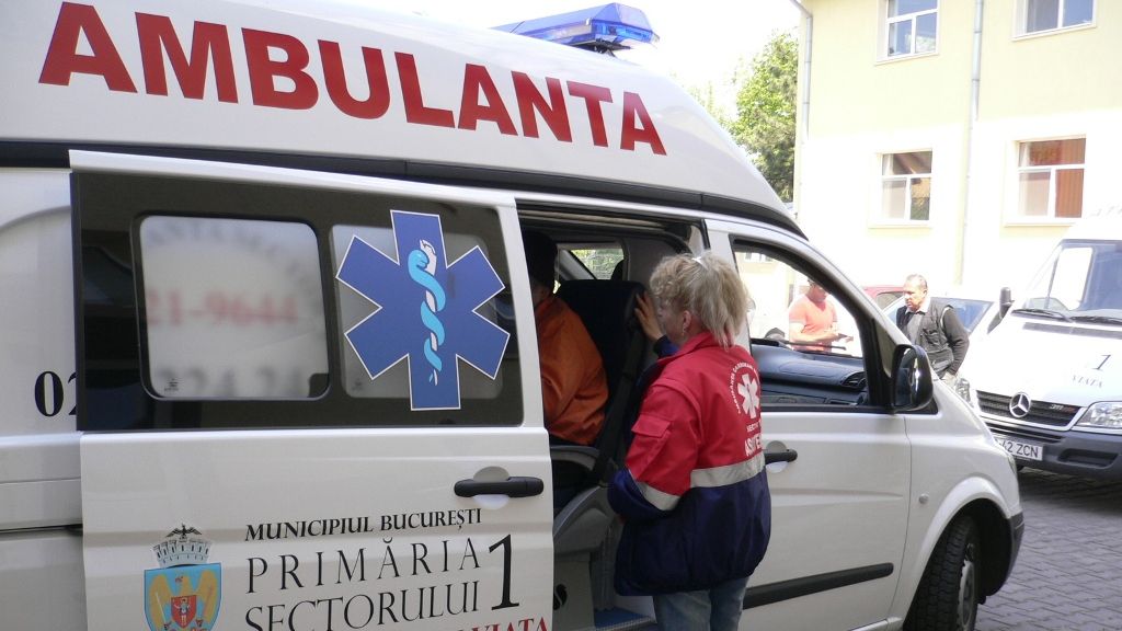 Număr special de urgenţă pentru bucureştenii cărora li se face rău din cauza caniculei