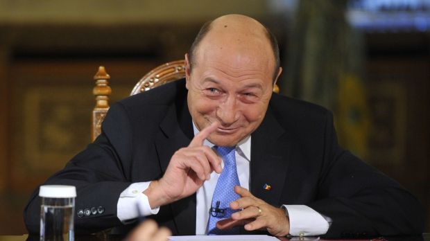 Băsescu reacţionează în războiul Dragnea-Grindeanu: "Îşi fac iluzii deşarte..."