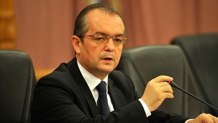 Emil Boc, despre moţiunea de cenzură: Am avut vreo 11. E greu să stai la Palatul Victoria dacă...