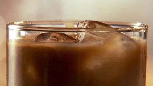 Bei cafea cu gheață? Te vei gândi de două ori înainte după ce vei citi asta 