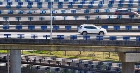 Cum arată cea mai ÎNCÂLCITĂ intersecţie din lume. E un adevărat coşmar!