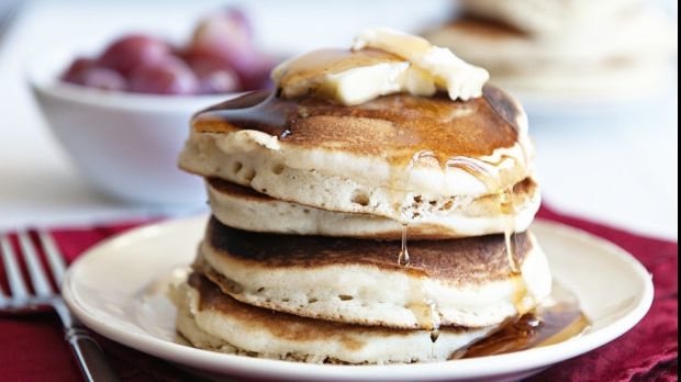 Au făcut scandal într-un restaurant pentru că... nu au primit clătite dulci! Poliția a intervenit