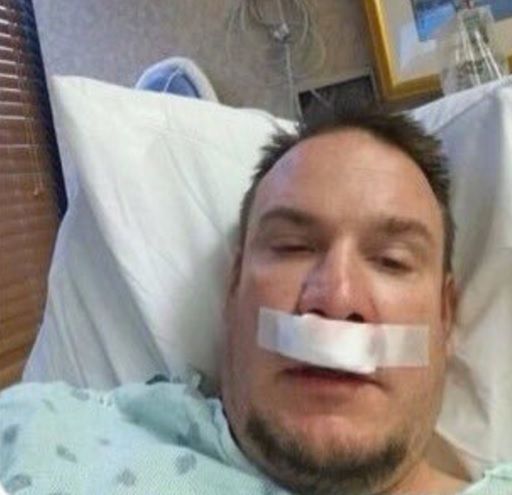 A ieşit din comă după 3 luni în care a fost crezut aproape mort. A scris imediat un SMS INCREDIBIL