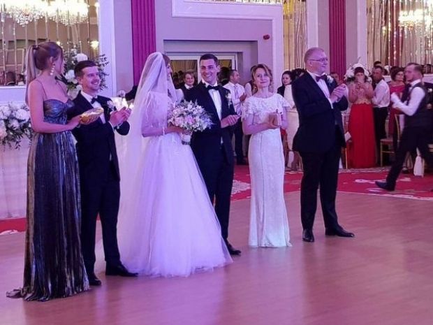 Imagini de la nunta la care Dan Mihalache a fost naș, când atentatul i-a stricat "puțin" seara