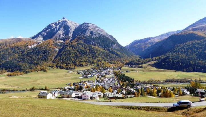 Fotografiatul interzis într-o localitate din Elveţia, pe motiv că locul este "mult prea frumos"