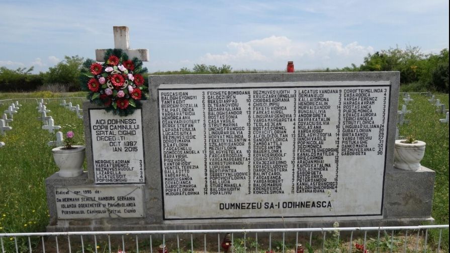 Ororile din casele de copii comuniste. Moartea a peste 771 de copii, anchetată de Parchet