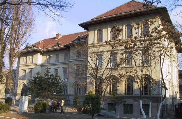 De necrezut! O elevă care a luat 3,65 la Evaluare a făcut contestație. Nota finală e fabuloasă