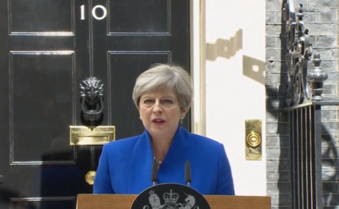 Theresa May rezistă, consilieri sacrificaţi. Mărturia unui europarlamentar român la CNN